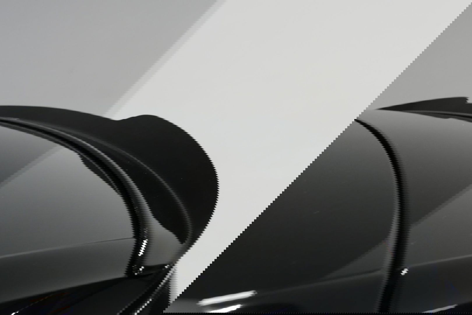 Audi A6 Avant 55 TFSI e quattro S edition Competition / S Line / RS6 Look Diffuser / Maxton Design Bodykit V.2 / Panoramadak / Matrix LED / Apple Carplay - Android Auto / Stoelverwarming / Ambienteverlichting / Stuurwiel verwarming / 21'' LMV / Trekhaak (wegklapb