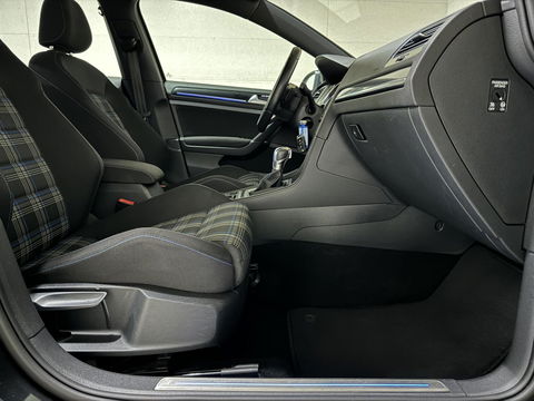 Volkswagen Golf 1.4 TSI GTE Pano DSG Navi Cruise PDC NAP