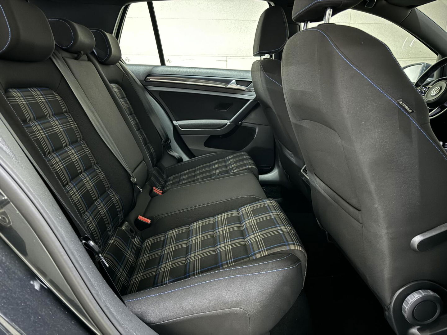 Volkswagen Golf 1.4 TSI GTE Pano DSG Navi Cruise PDC NAP