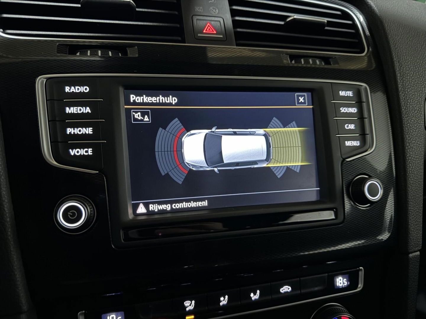 Volkswagen Golf 1.4 TSI GTE Pano DSG Navi Cruise PDC NAP