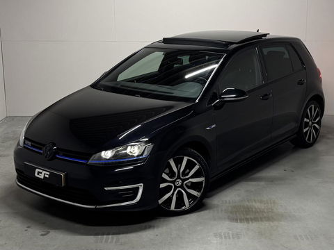 Volkswagen Golf 1.4 TSI GTE Pano DSG Navi Cruise PDC NAP