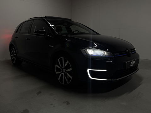 Volkswagen Golf 1.4 TSI GTE Pano DSG Navi Cruise PDC NAP
