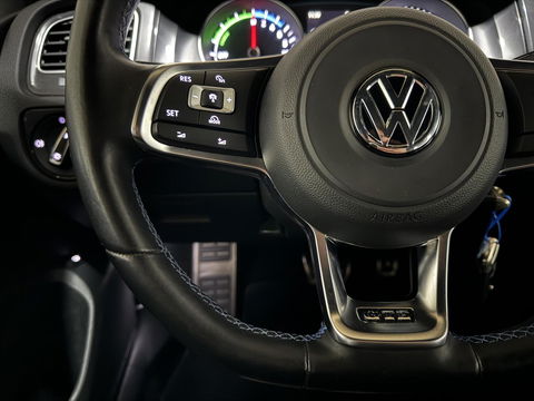 Volkswagen Golf 1.4 TSI GTE Pano DSG Navi Cruise PDC NAP
