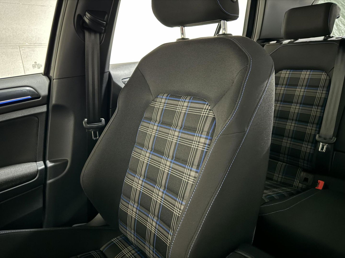 Volkswagen Golf 1.4 TSI GTE Pano DSG Navi Cruise PDC NAP