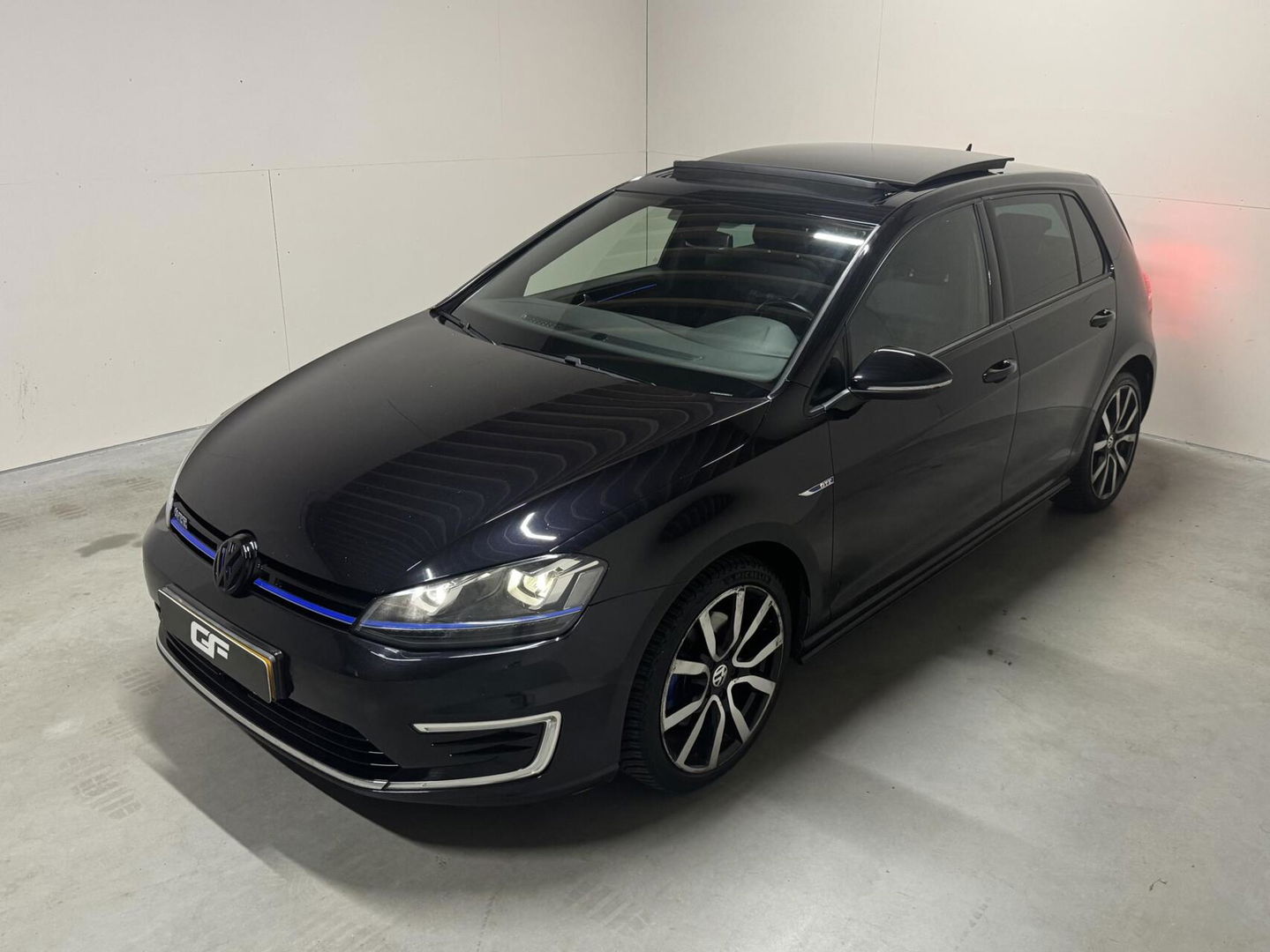 Volkswagen Golf 1.4 TSI GTE Pano DSG Navi Cruise PDC NAP