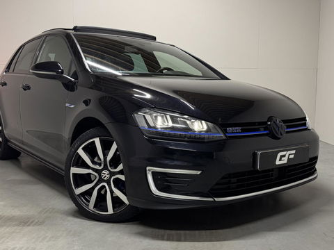 Volkswagen Golf 1.4 TSI GTE Pano DSG Navi Cruise PDC NAP