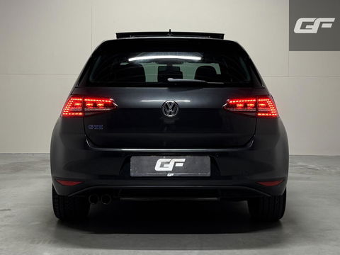 Volkswagen Golf 1.4 TSI GTE Pano DSG Navi Cruise PDC NAP