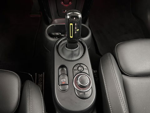 MINI Mini Electric Business Edition 33 kWh [ 3-Fase ] (INCL-BTW) Aut. *LEATHER | FULL-LED | KEYLESS | SPORT-SEATS | NAVI-FULLMAP | ECC | AMBIENT-LIGHT | DAB | DIGI-COCKPIT | PDC | 17"ALU*