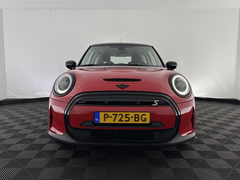 MINI Mini Electric Business Edition 33 kWh [ 3-Fase ] (INCL-BTW) Aut. *LEATHER | FULL-LED | KEYLESS | SPORT-SEATS | NAVI-FULLMAP | ECC | AMBIENT-LIGHT | DAB | DIGI-COCKPIT | PDC | 17"ALU*