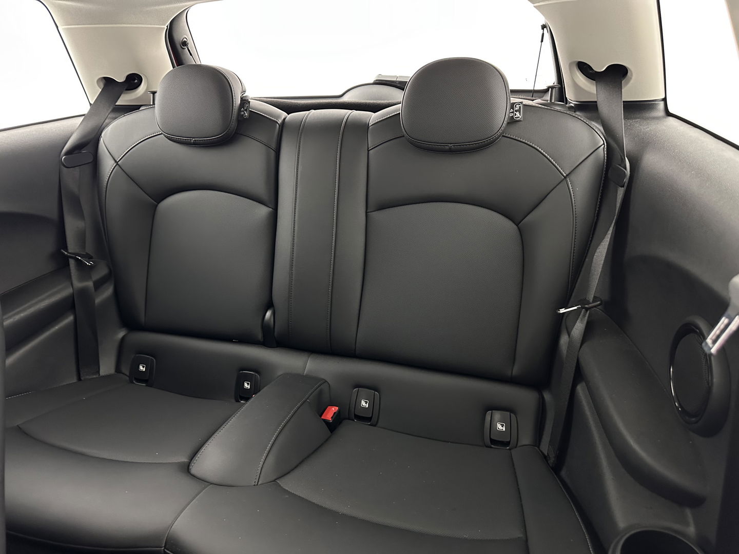 MINI Mini Electric Business Edition 33 kWh [ 3-Fase ] (INCL-BTW) Aut. *LEATHER | FULL-LED | KEYLESS | SPORT-SEATS | NAVI-FULLMAP | ECC | AMBIENT-LIGHT | DAB | DIGI-COCKPIT | PDC | 17"ALU*