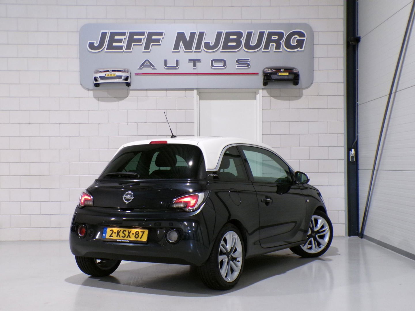 Opel ADAM 1.4 Glam "Origineel NL!" Panoramadak Bluetooth Cruise-control Leer Climatronic 17"Velgen Parkeersensoren