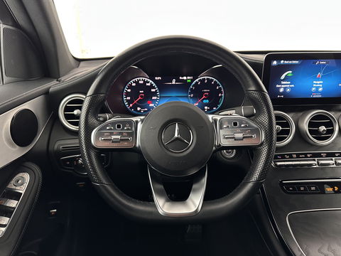 Mercedes-Benz GLC Coupé 300de 4MATIC Business Solution AMG (Plug-in) (INCL.BTW) *LEATHER-FABRIC | FULL-LED | CAMERA | HEATED-SPORTSEATS | NAVI-FULLMAP | PRIVACYGLASS | SHIFTPADDLES | DAB+ | ECC | PDC | CRUISE | 19''ALU*