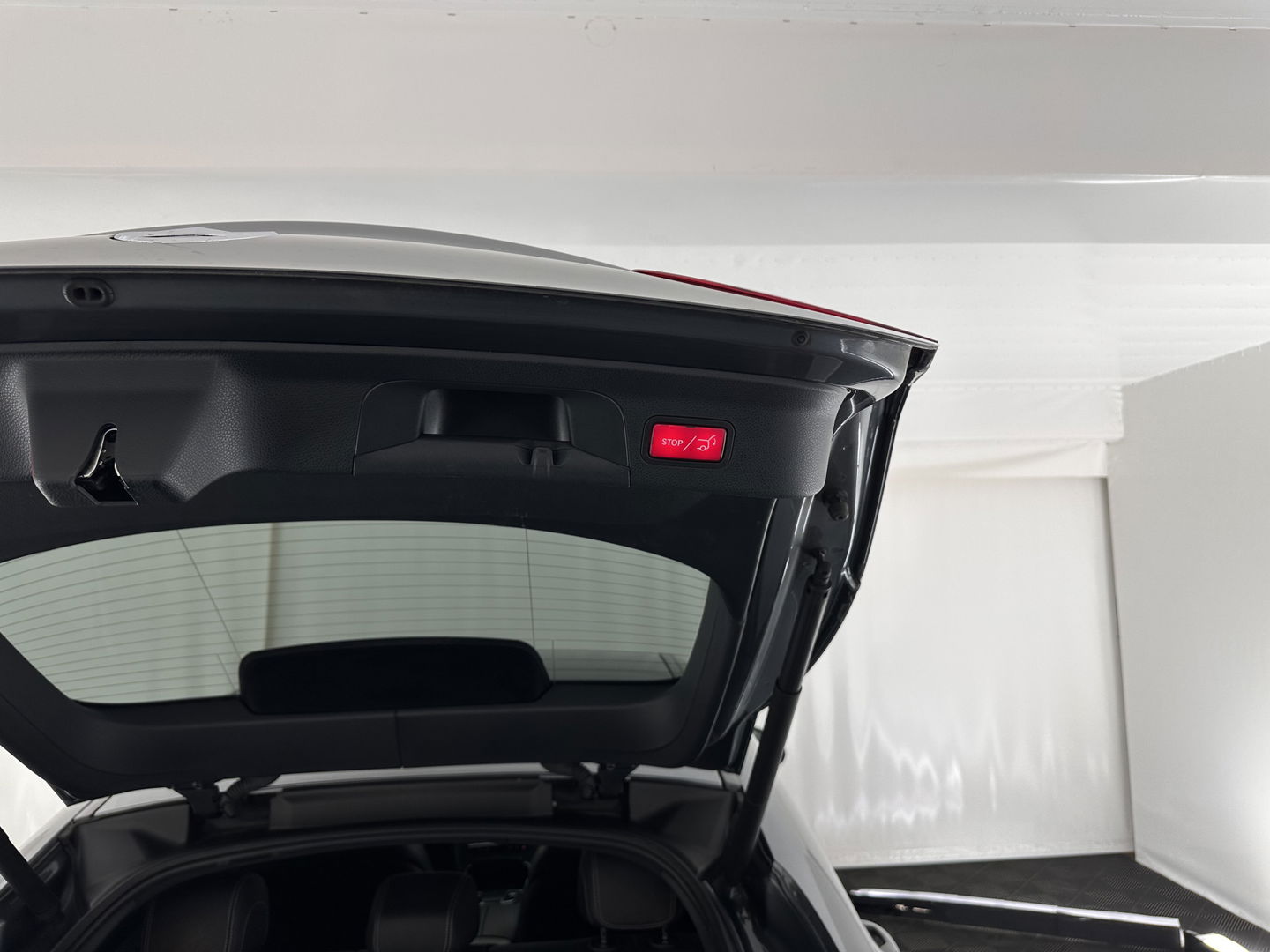 Mercedes-Benz GLC Coupé 300de 4MATIC Business Solution AMG (Plug-in) (INCL.BTW) *LEATHER-FABRIC | FULL-LED | CAMERA | HEATED-SPORTSEATS | NAVI-FULLMAP | PRIVACYGLASS | SHIFTPADDLES | DAB+ | ECC | PDC | CRUISE | 19''ALU*