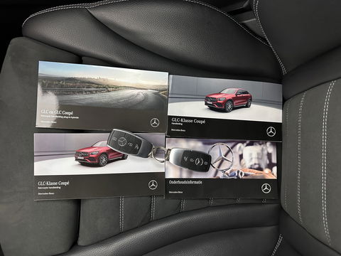 Mercedes-Benz GLC Coupé 300de 4MATIC Business Solution AMG (Plug-in) (INCL.BTW) *LEATHER-FABRIC | FULL-LED | CAMERA | HEATED-SPORTSEATS | NAVI-FULLMAP | PRIVACYGLASS | SHIFTPADDLES | DAB+ | ECC | PDC | CRUISE | 19''ALU*