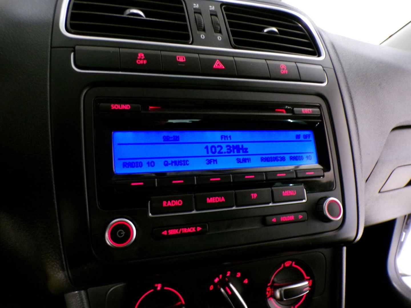 Volkswagen Polo 1.2 TDI BlueMotion Comfortline "Origineel NL!" Trekhaak Apple-Carplay Airco Cruise-control 4-Season 2e-eigenaar