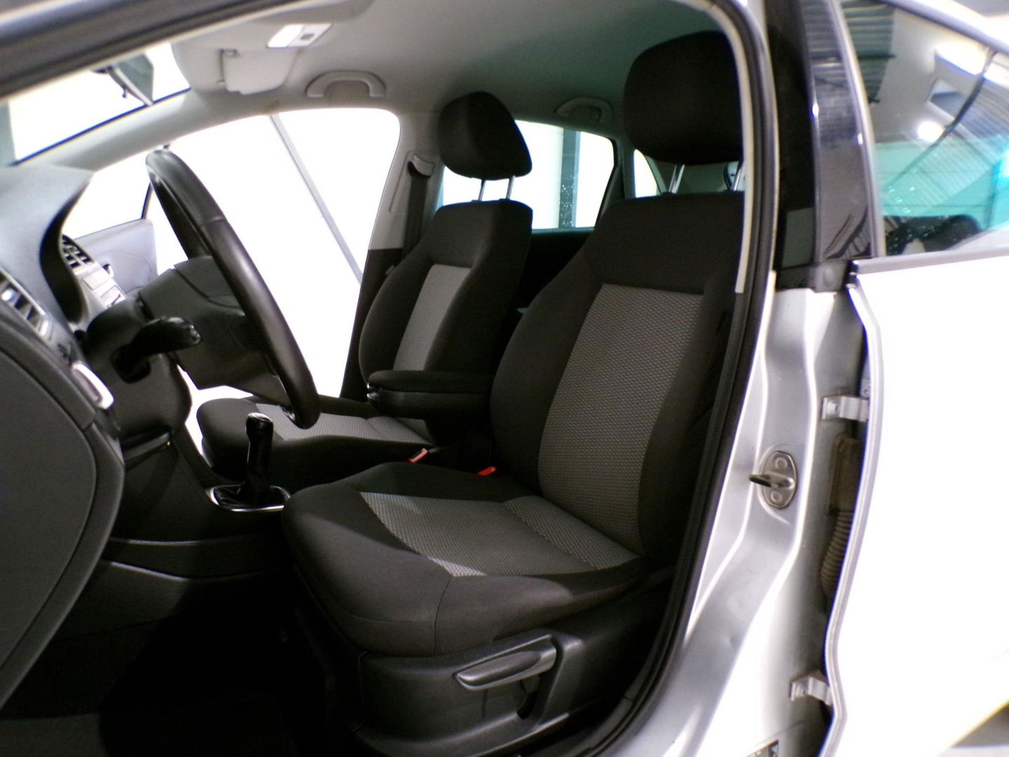 Volkswagen Polo 1.2 TDI BlueMotion Comfortline "Origineel NL!" Trekhaak Apple-Carplay Airco Cruise-control 4-Season 2e-eigenaar