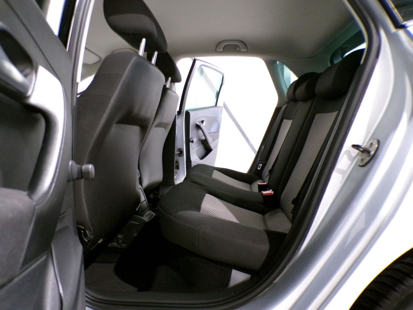 Volkswagen Polo 1.2 TDI BlueMotion Comfortline "Origineel NL!" Trekhaak Apple-Carplay Airco Cruise-control 4-Season 2e-eigenaar