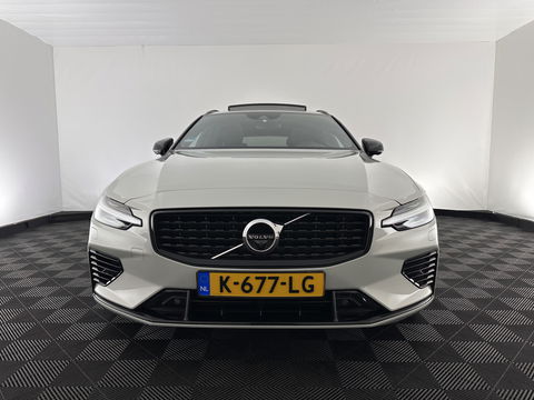 Volvo V60 2.0 T6 Recharge AWD R-Design (Plug-in) (INCL.BTW) Aut. *PANO | HEAD-UP | LEATHER-FABRIC | FULL-LED | MEMORY-PACK | HARMAN/KARDON | DIGI-COCKPIT | HEATED-SPORTSEATS | KEYLESS | DAB+ | NAVI-FULLMAP | PDC | CRUISE | TOWBAR | 19''ALU*