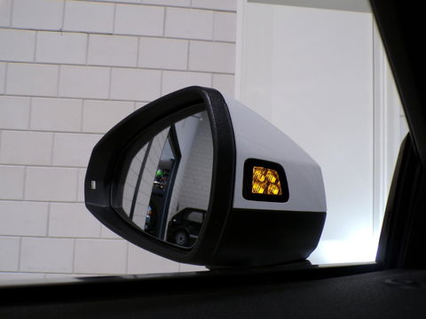 Audi A3 Sportback 1.4 TFSI S-Line Sport Edition "3x S-Line" Xenon-LED Stoelverwarming Parkeersensoren Lane-assist 19" Blind-spot