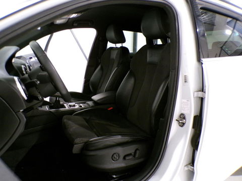 Audi A3 Sportback 1.4 TFSI S-Line Sport Edition "3x S-Line" Xenon-LED Stoelverwarming Parkeersensoren Lane-assist 19" Blind-spot