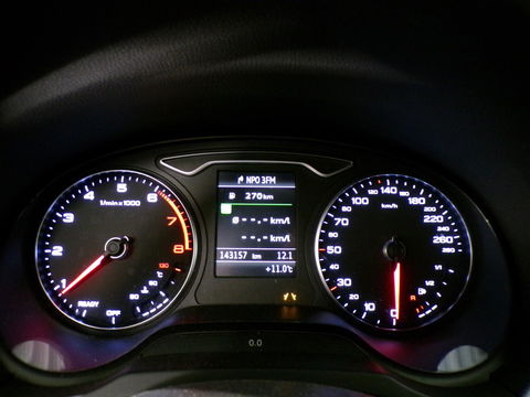 Audi A3 Sportback 1.4 TFSI S-Line Sport Edition "3x S-Line" Xenon-LED Stoelverwarming Parkeersensoren Lane-assist 19" Blind-spot