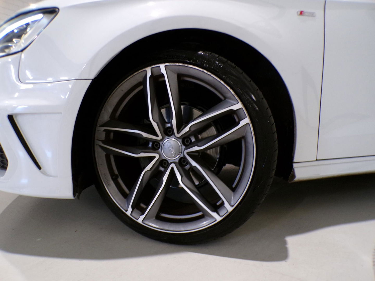 Audi A3 Sportback 1.4 TFSI S-Line Sport Edition "3x S-Line" Xenon-LED Stoelverwarming Parkeersensoren Lane-assist 19" Blind-spot