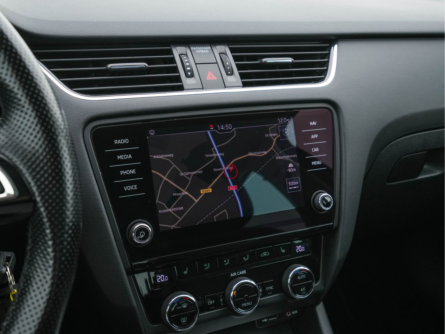 Škoda Octavia 1.6 TDI Greentech Ambition Business *LEATHER-FABRIC | NAVI-FULLMAP | HEATED-COMFORTSEATS | ECC | TOWBAR | PRIVACY-GLASS | PARKPILOT | CRUISE | 16''ALU *