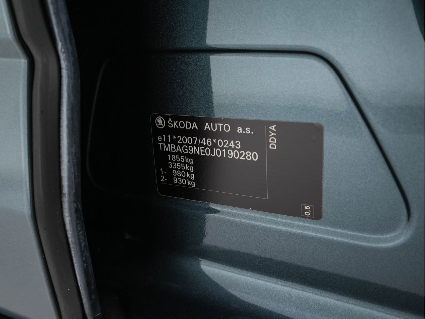 Škoda Octavia 1.6 TDI Greentech Ambition Business *LEATHER-FABRIC | NAVI-FULLMAP | HEATED-COMFORTSEATS | ECC | TOWBAR | PRIVACY-GLASS | PARKPILOT | CRUISE | 16''ALU *