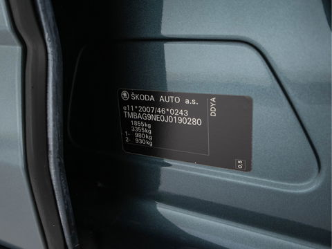 Škoda Octavia 1.6 TDI Greentech Ambition Business *LEATHER-FABRIC | NAVI-FULLMAP | HEATED-COMFORTSEATS | ECC | TOWBAR | PRIVACY-GLASS | PARKPILOT | CRUISE | 16''ALU *