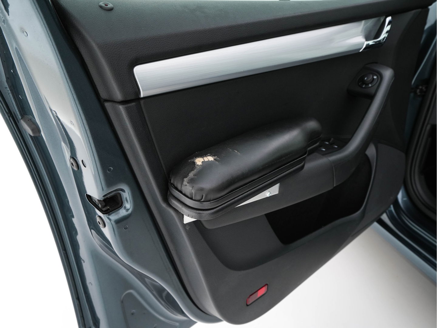 Škoda Octavia 1.6 TDI Greentech Ambition Business *LEATHER-FABRIC | NAVI-FULLMAP | HEATED-COMFORTSEATS | ECC | TOWBAR | PRIVACY-GLASS | PARKPILOT | CRUISE | 16''ALU *