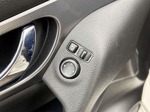 Nissan QASHQAI 1.3 DIG-T N-Connecta | Cruise Control | 360 Camera | Apple Carplay | Android Auto | Parkeersensoren | Keyless | Achteruitrijcamera | Bluetooth | Airconditioning