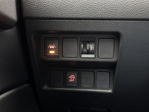 Nissan QASHQAI 1.3 DIG-T N-Connecta | Cruise Control | 360 Camera | Apple Carplay | Android Auto | Parkeersensoren | Keyless | Achteruitrijcamera | Bluetooth | Airconditioning