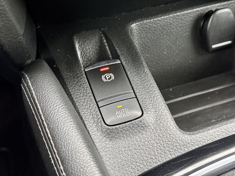 Nissan QASHQAI 1.3 DIG-T N-Connecta | Cruise Control | 360 Camera | Apple Carplay | Android Auto | Parkeersensoren | Keyless | Achteruitrijcamera | Bluetooth | Airconditioning