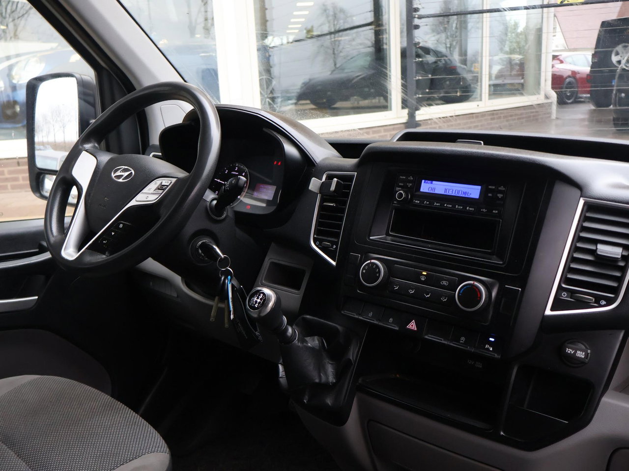Hyundai H350