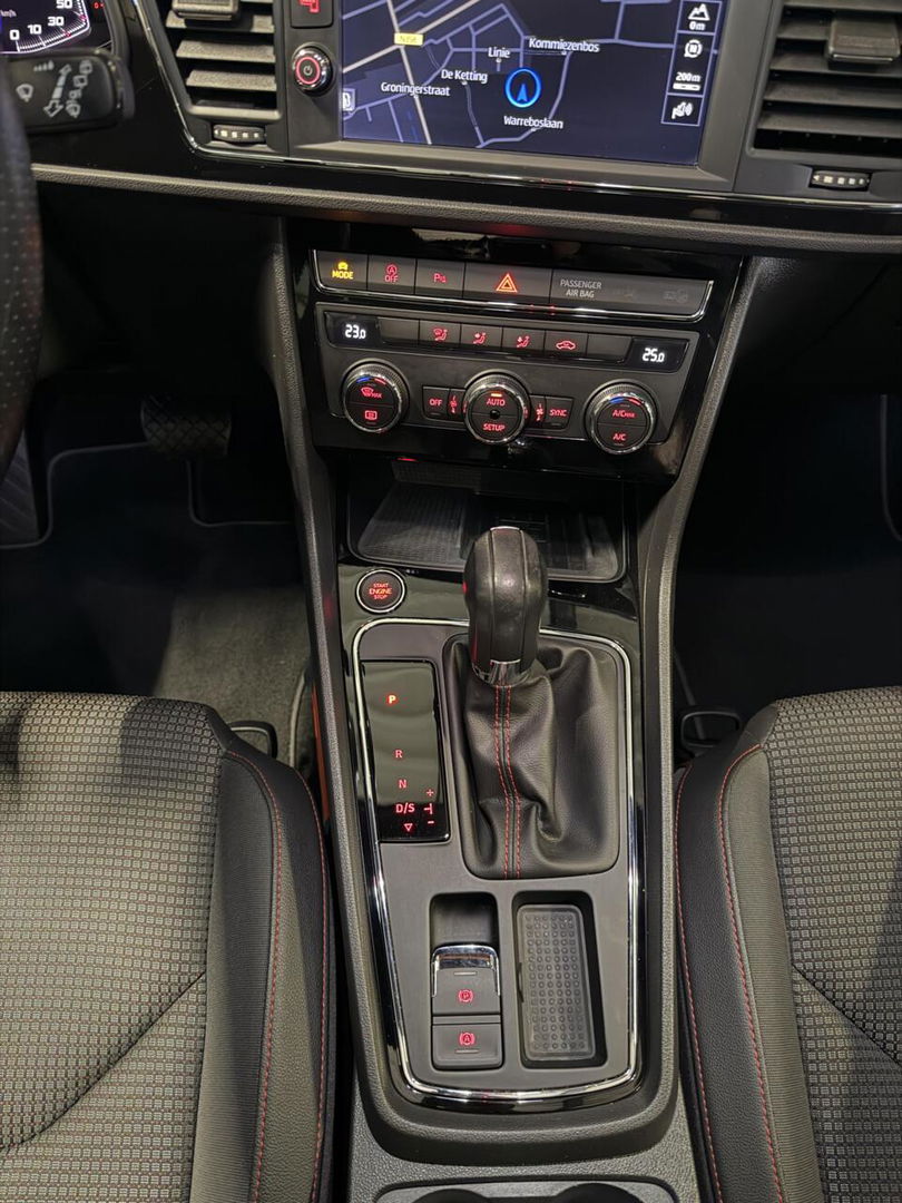 SEAT Leon ST 1.5 TSI 150PK FR Pano Virtual Sfeer Carplay NAP