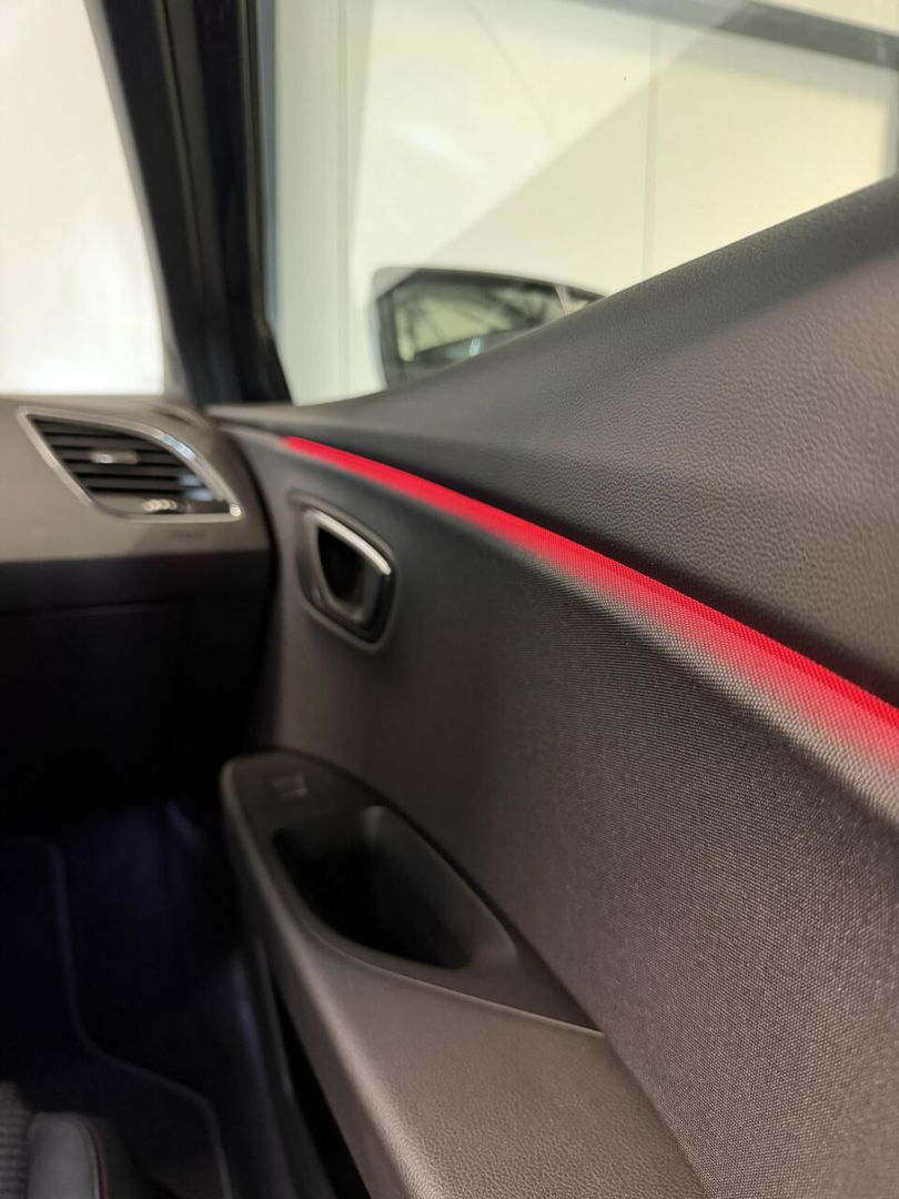 SEAT Leon ST 1.5 TSI 150PK FR Pano Virtual Sfeer Carplay NAP