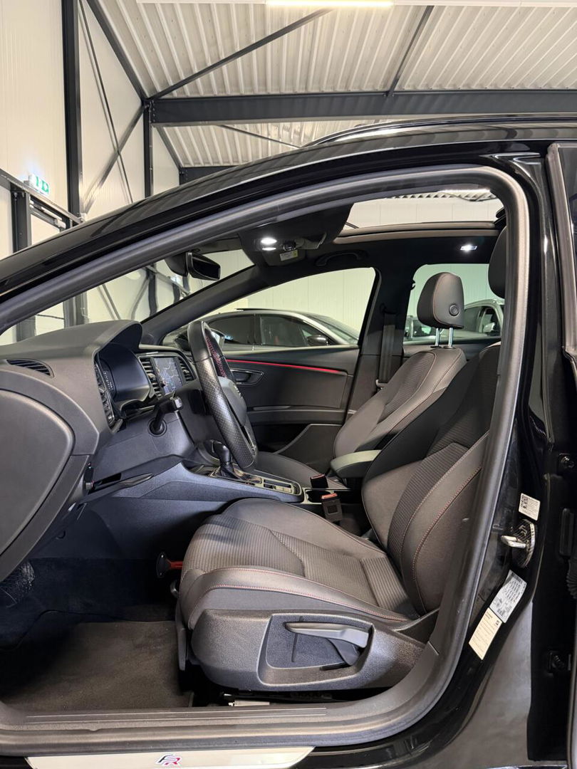 SEAT Leon ST 1.5 TSI 150PK FR Pano Virtual Sfeer Carplay NAP