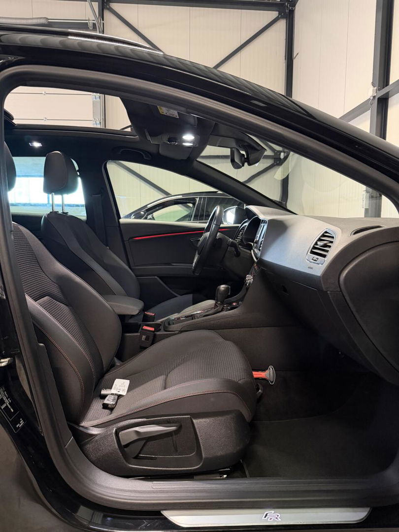 SEAT Leon ST 1.5 TSI 150PK FR Pano Virtual Sfeer Carplay NAP