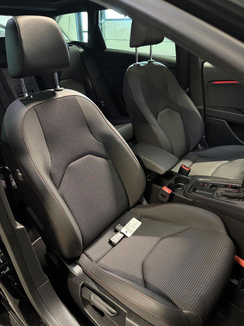 SEAT Leon ST 1.5 TSI 150PK FR Pano Virtual Sfeer Carplay NAP