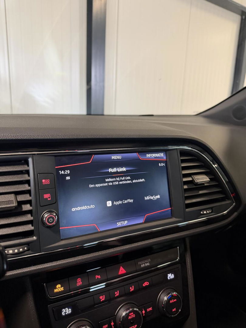 SEAT Leon ST 1.5 TSI 150PK FR Pano Virtual Sfeer Carplay NAP