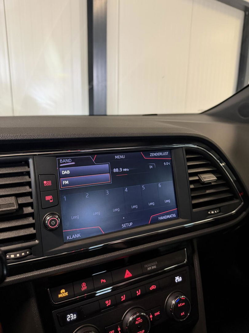 SEAT Leon ST 1.5 TSI 150PK FR Pano Virtual Sfeer Carplay NAP