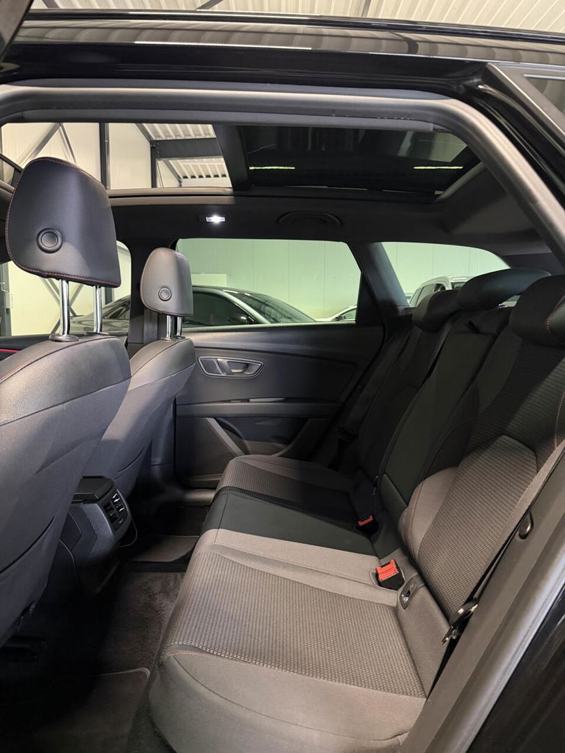 SEAT Leon ST 1.5 TSI 150PK FR Pano Virtual Sfeer Carplay NAP