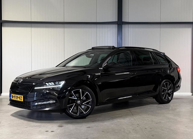 Škoda Superb - Combi Skoda Superb 1.5 TSI Sportine Pano Virtual Trekhaak Memory