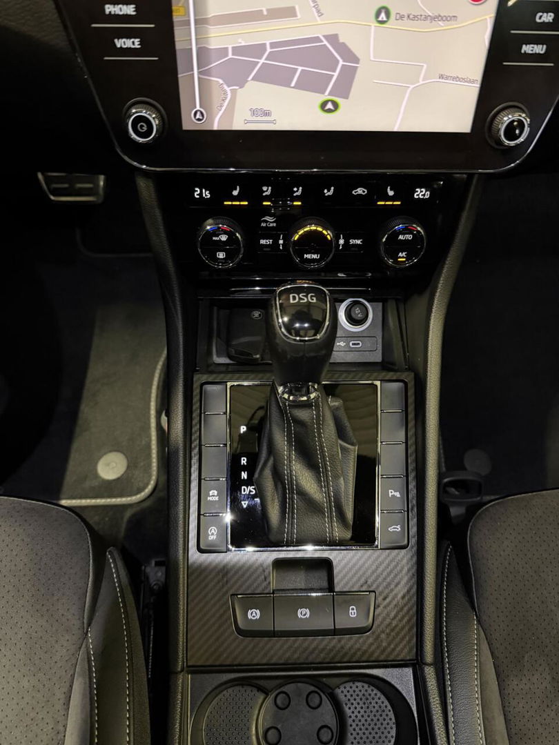 Škoda Superb Combi Skoda Superb 1.5 TSI Sportine Pano Virtual Trekhaak Memory