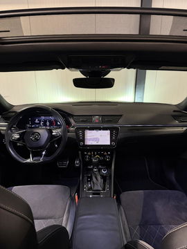 Škoda Superb Combi Skoda Superb 1.5 TSI Sportine Pano Virtual Trekhaak Memory