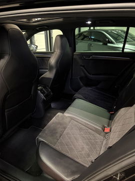 Škoda Superb Combi Skoda Superb 1.5 TSI Sportine Pano Virtual Trekhaak Memory