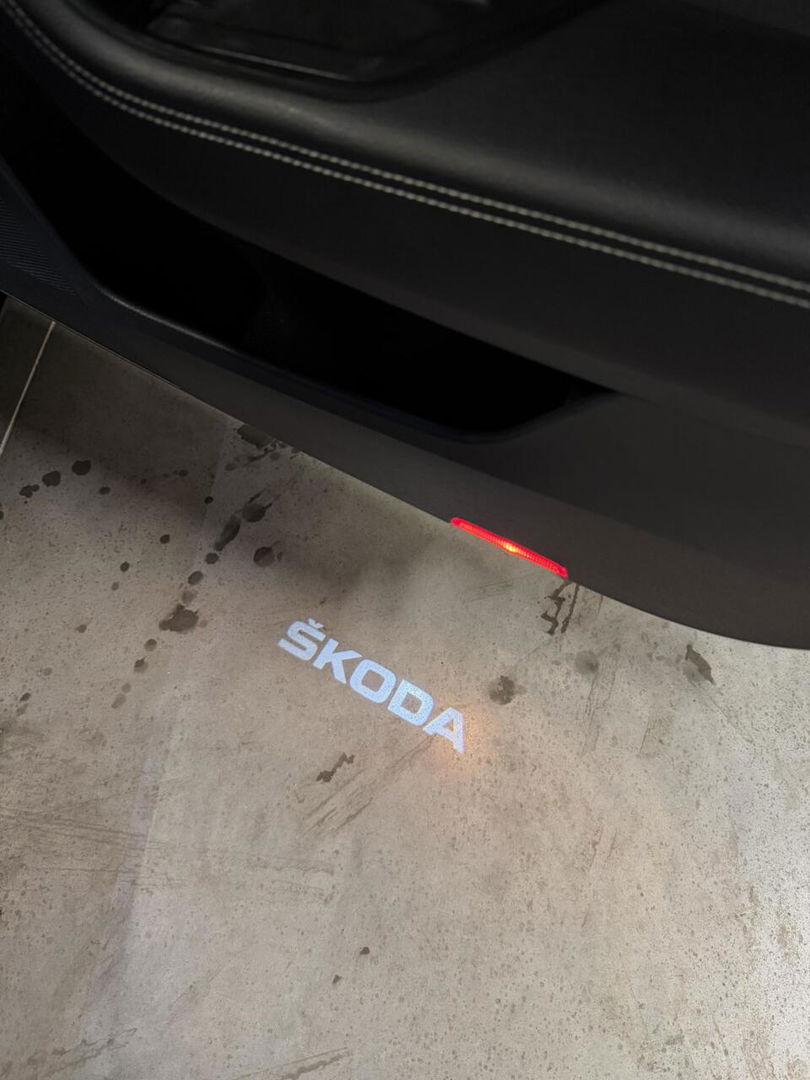 Škoda Superb Combi Skoda Superb 1.5 TSI Sportine Pano Virtual Trekhaak Memory