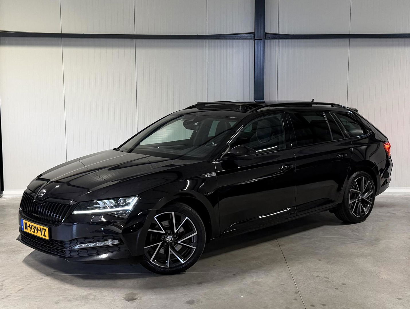 Škoda Superb Combi Skoda Superb 1.5 TSI Sportine Pano Virtual Trekhaak Memory