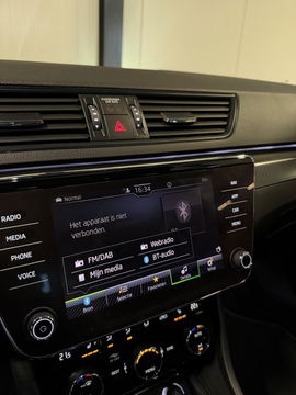 Škoda Superb Combi Skoda Superb 1.5 TSI Sportine Pano Virtual Trekhaak Memory