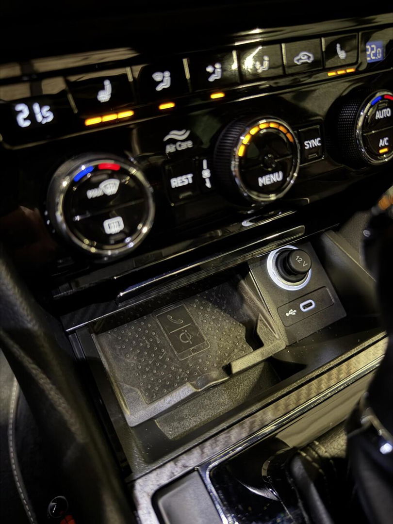 Škoda Superb Combi Skoda Superb 1.5 TSI Sportine Pano Virtual Trekhaak Memory